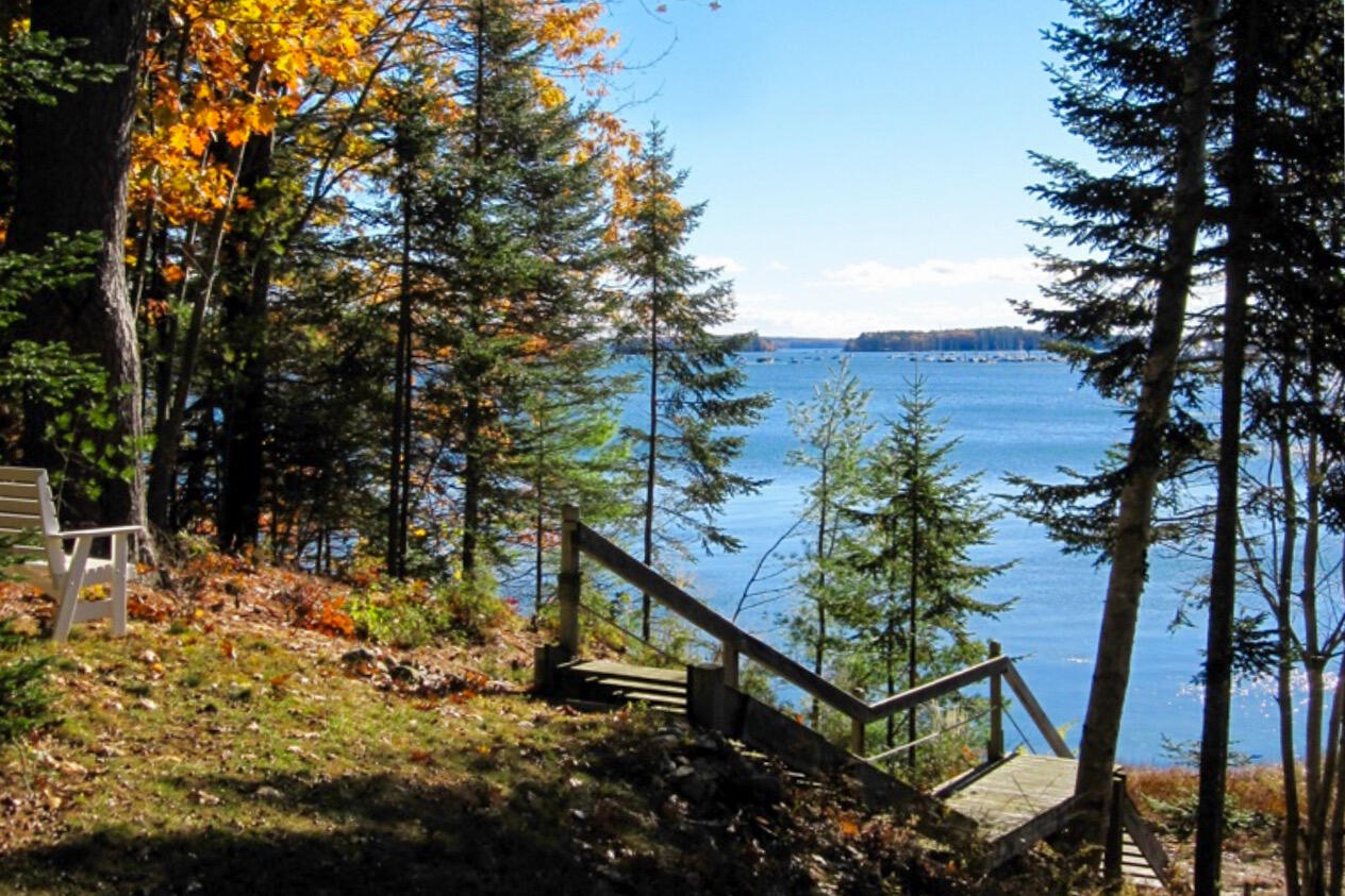 29 Cushing Briggs Road Freeport, ME 04032 - Photo 46 of 50 stairs to water