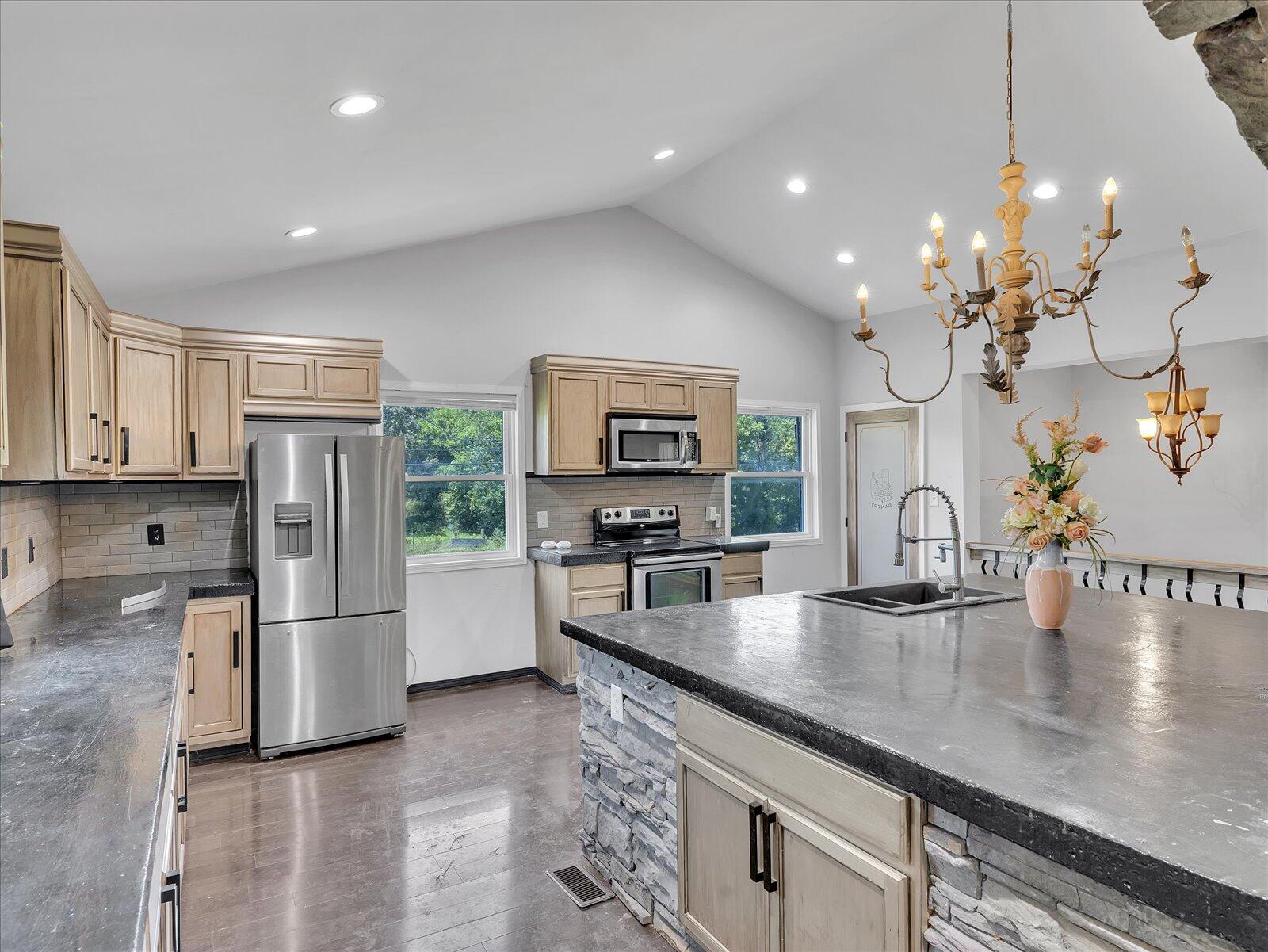 3846 Morganton Road Maryville, TN 37801 - Photo 9 of 30 9