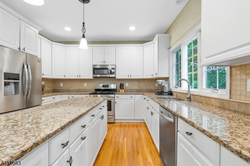 1941 Mountain Top Road Bridgewater, NJ 08807 - Photo 11 of 38 Gallery Image 11