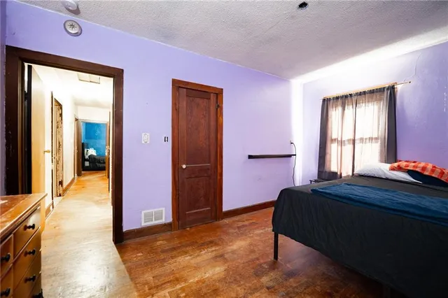 $300,000 | 1117 South 55th Street, Kansas City, KS 66106