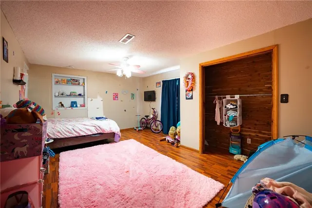 $300,000 | 1117 South 55th Street, Kansas City, KS 66106