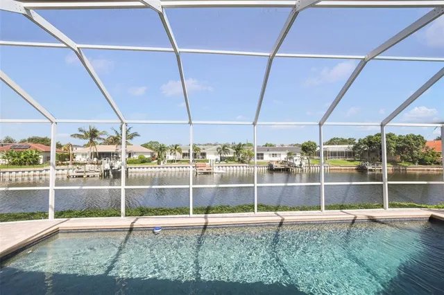 $1,200,000 | 1911 Michigan Avenue Northeast, St. Petersburg, FL 33703