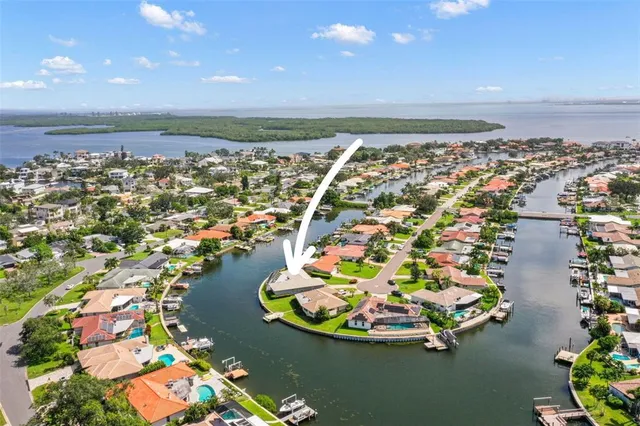 $1,200,000 | 1911 Michigan Avenue Northeast, St. Petersburg, FL 33703