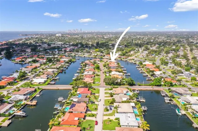 $1,200,000 | 1911 Michigan Avenue Northeast, St. Petersburg, FL 33703