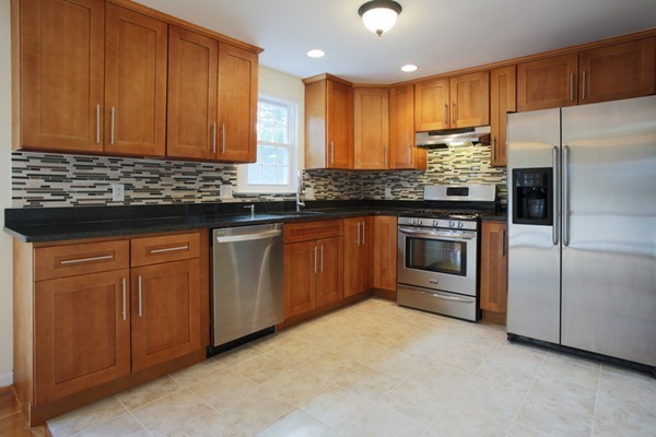 5 Carter Road Burlington, MA 01803 - Photo 3 of 10 Gallery Image 3