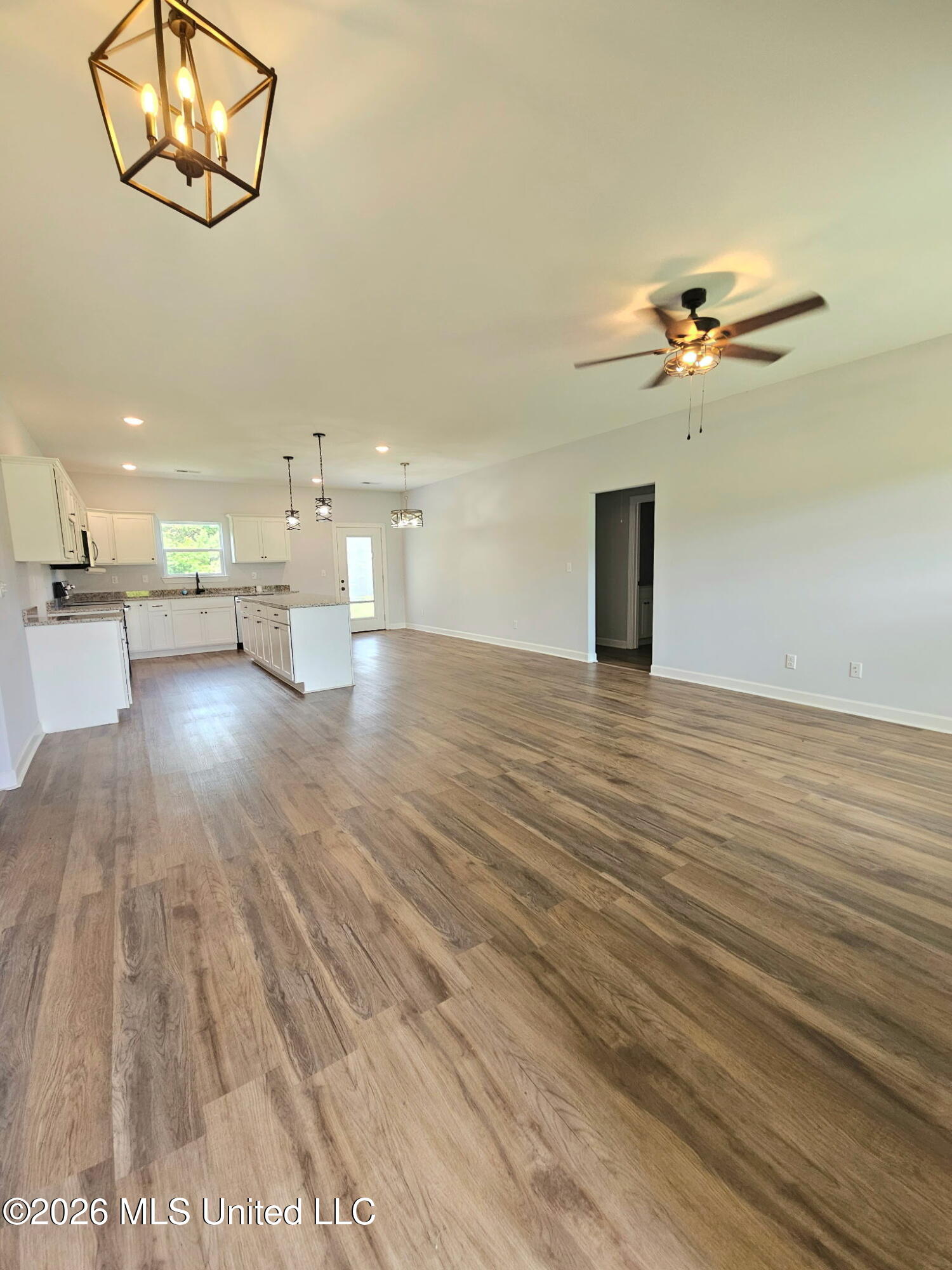 124 Deerfield Trace Coldwater, MS 38618 - Photo 3 of 18 20260715_113159
