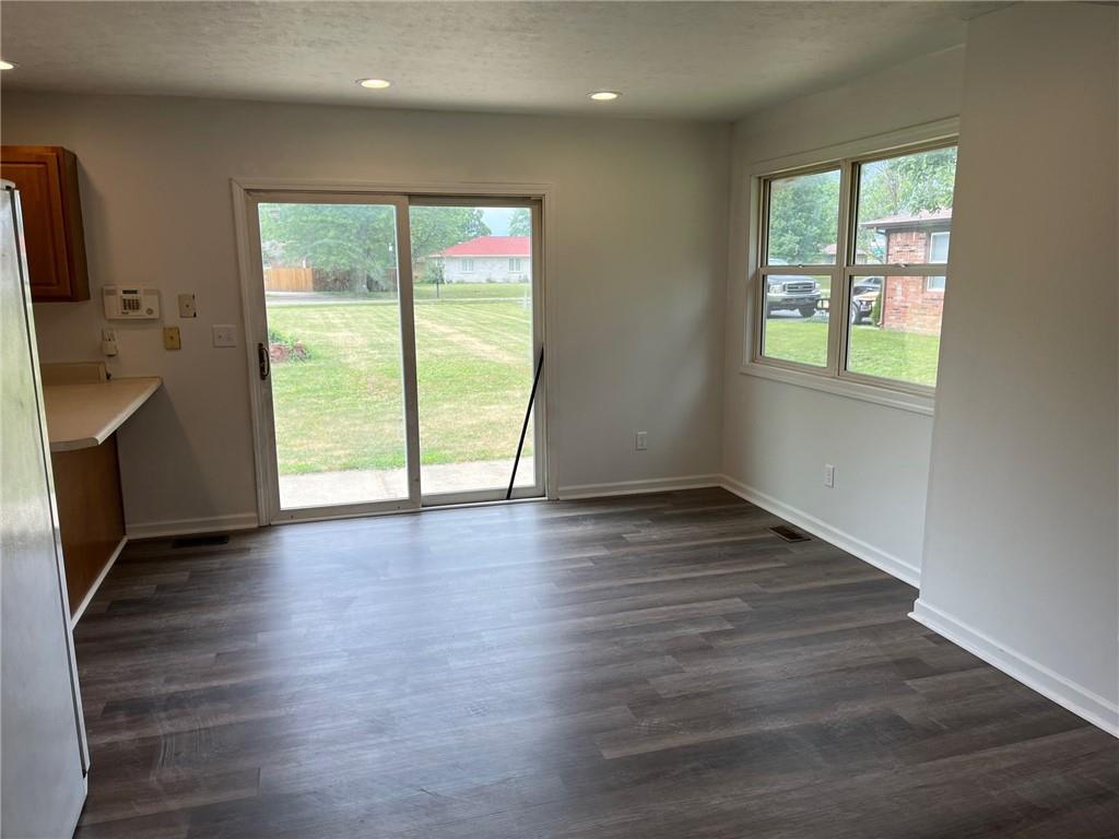 4230 Solun Road Indianapolis, IN 46221 - Photo 4 of 18 Gallery Image 4