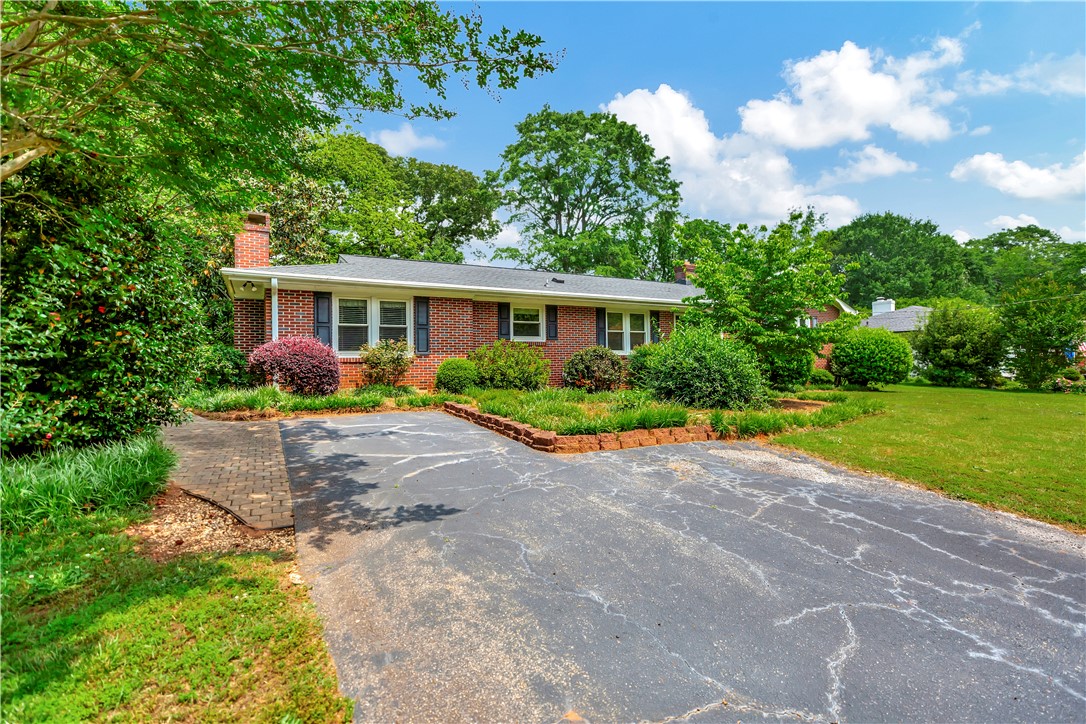 209 Brook Street Clemson, SC 29631 - Photo 2 of 37