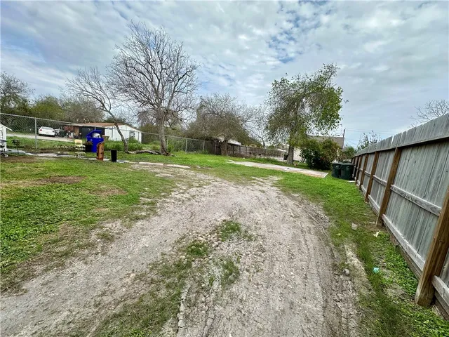$150,000 | 1646-1648 18th Street, Corpus Christi, TX 78404