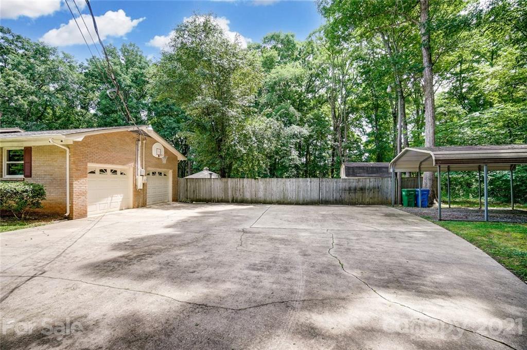 12285 Hartwood Road Midland, NC 28107 - Photo 6 of 33 Gallery Image 6