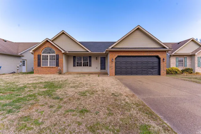 $269,900 | 700 Woodall Drive, Evansville, IN 47711