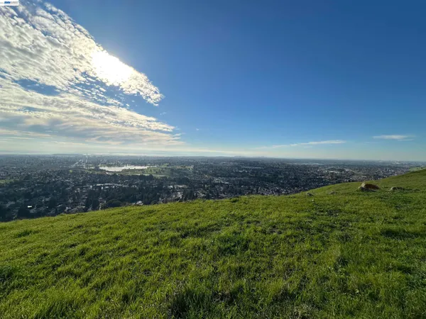 $1,749,000 | Old Canyon Road, Unit 4, Fremont, CA 94539