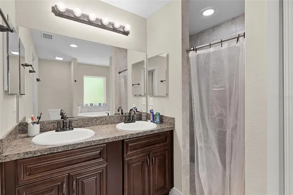 $335,000 | 13 Malauka Radial Run Road, Ocklawaha, FL 32179