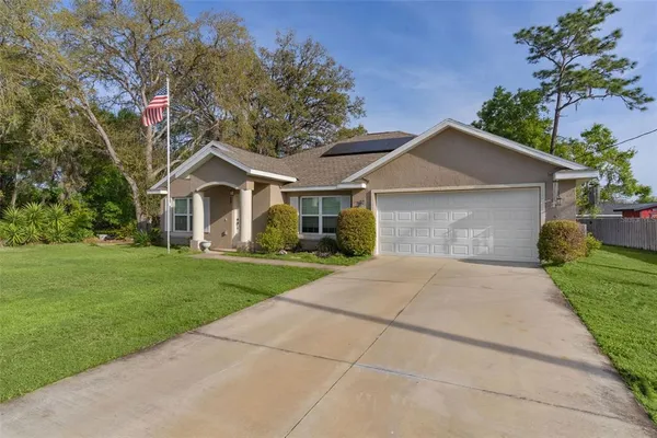 $335,000 | 13 Malauka Radial Run Road, Ocklawaha, FL 32179