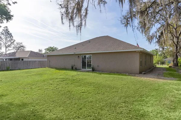 $335,000 | 13 Malauka Radial Run Road, Ocklawaha, FL 32179