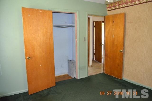 4621 Redwood Road Durham, NC 27704 - Photo 9 of 13