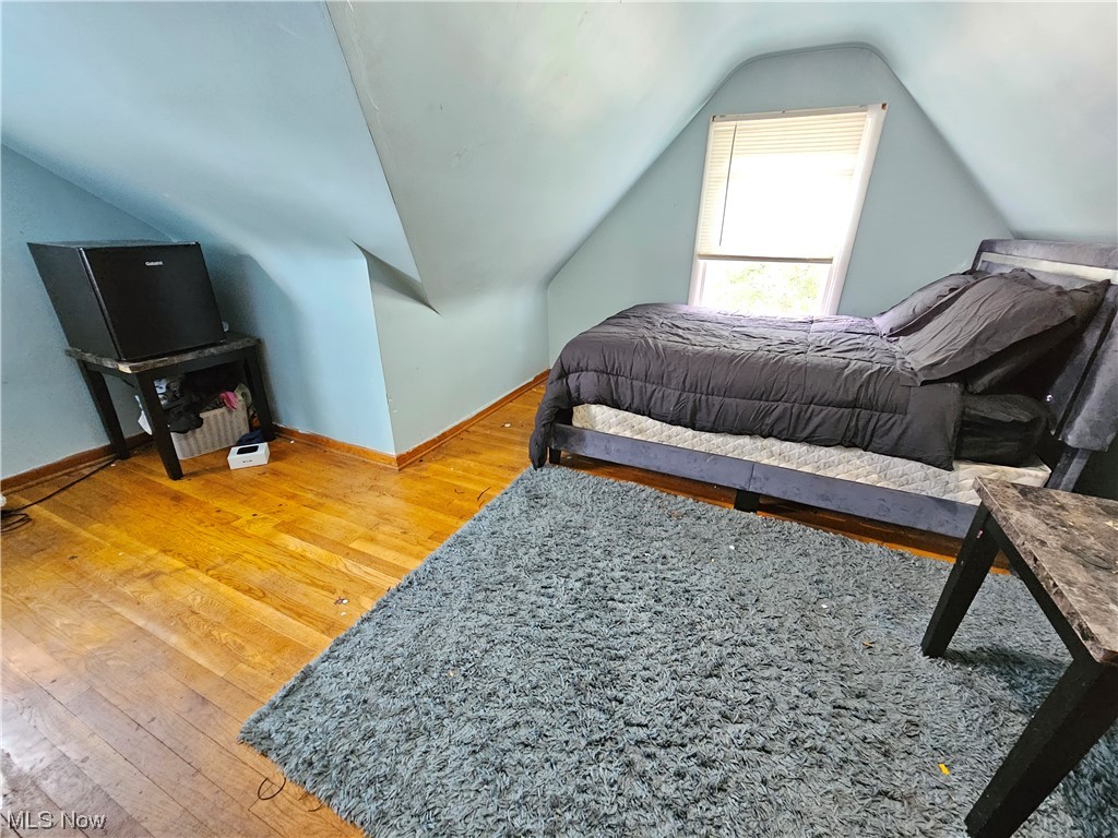 5666 Cherokee Road Cleveland, OH 44124 - Photo 25 of 31