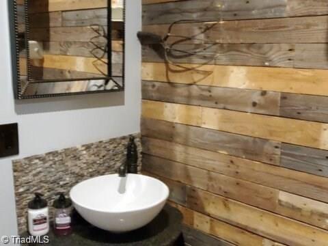 3066 Greenhill Road Snow Camp, NC 27349 - Photo 12 of 18 Gallery Image 12