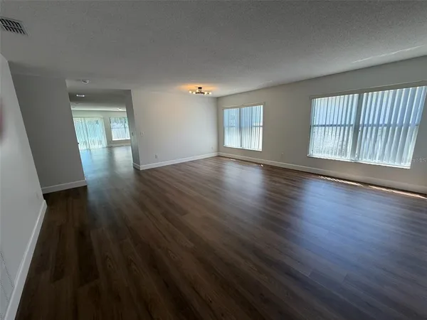 $2,540 | 12953 Los Alamitos, Orlando, FL 32837