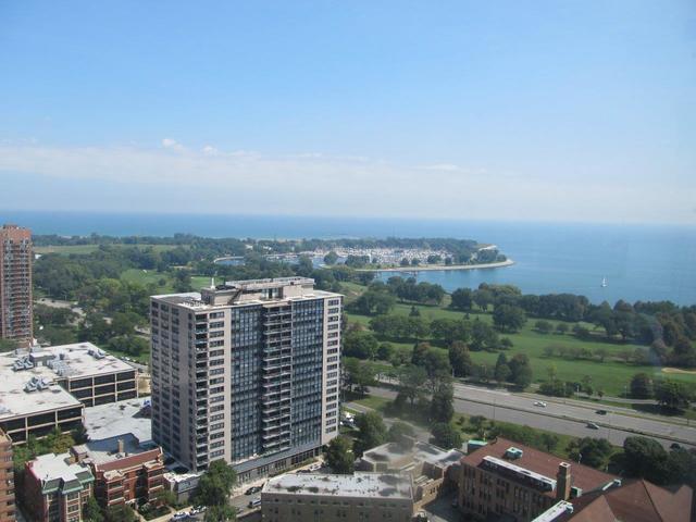 655 West Irving Park Road, Unit 3012 Chicago, IL 60613 - Photo 10 of 14