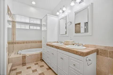 $1,865,000 | 1460 Orpheus Avenue, Encinitas, CA 92024
