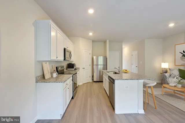 $272,900 | 26 Paddington Street, Falling Waters, WV 25419