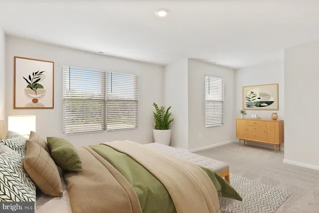 $272,900 | 26 Paddington Street, Falling Waters, WV 25419