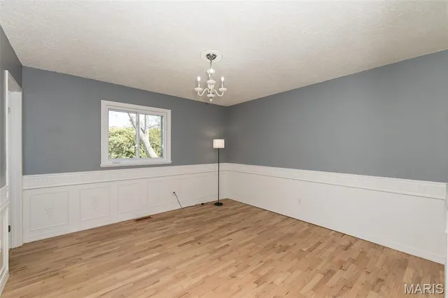 $206,000 | 2267 Bensonhurst Drive, Florissant, MO 63031