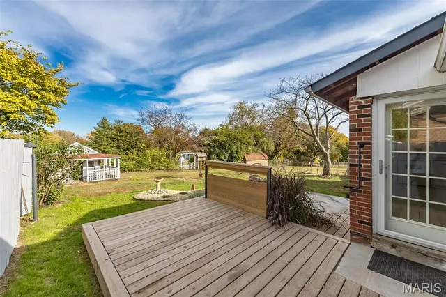 $206,000 | 2267 Bensonhurst Drive, Florissant, MO 63031