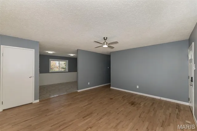 $206,000 | 2267 Bensonhurst Drive, Florissant, MO 63031