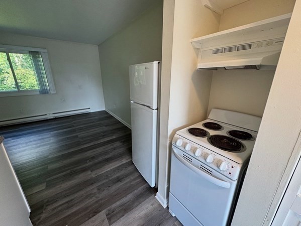 10 Belchertown Road, Unit 20 Amherst, MA 01002 - Photo 2 of 6 Gallery Image 2