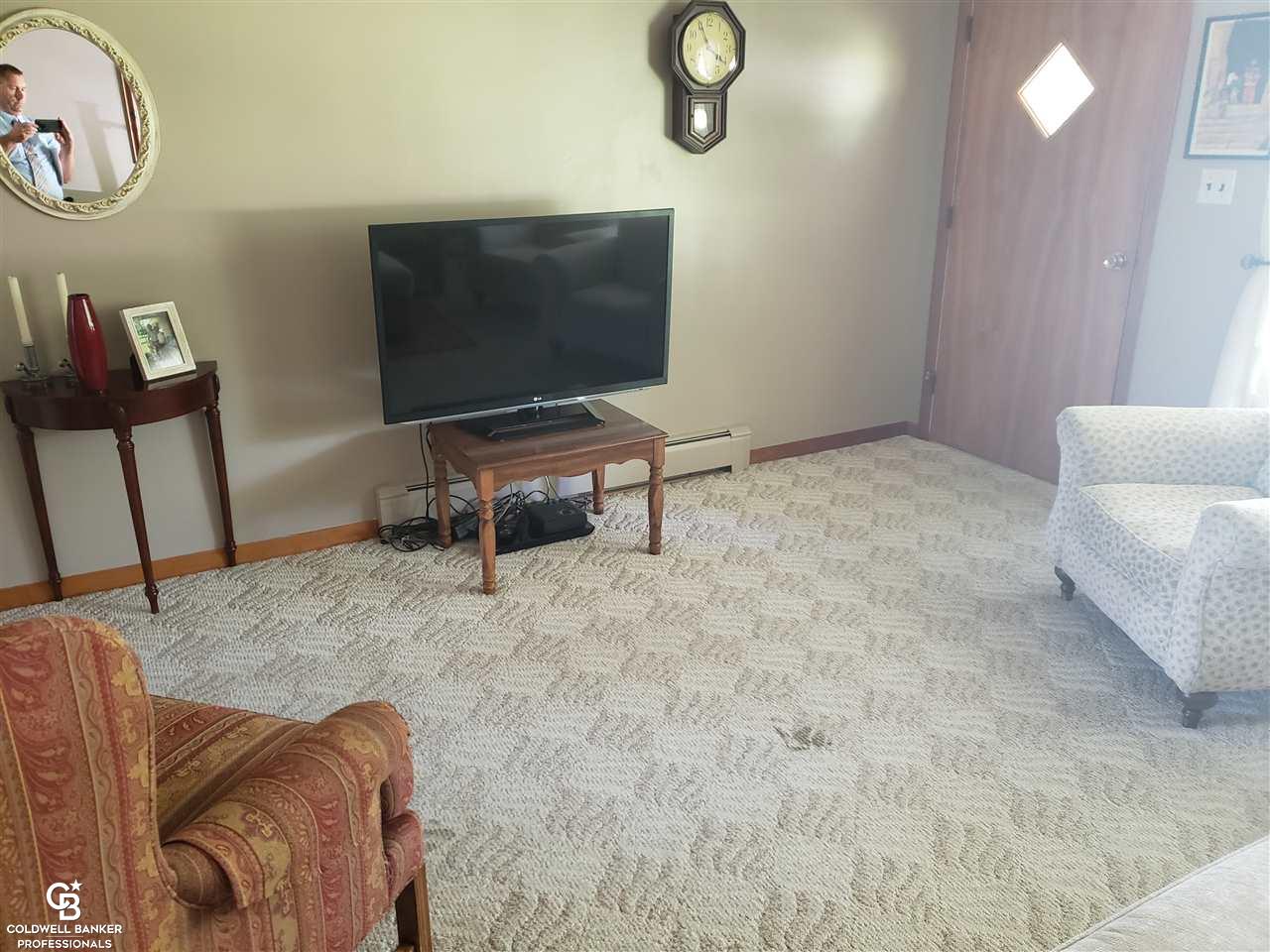5200 Kilgore Road Avoca, MI 48006 - Photo 5 of 29 Living Room View 2