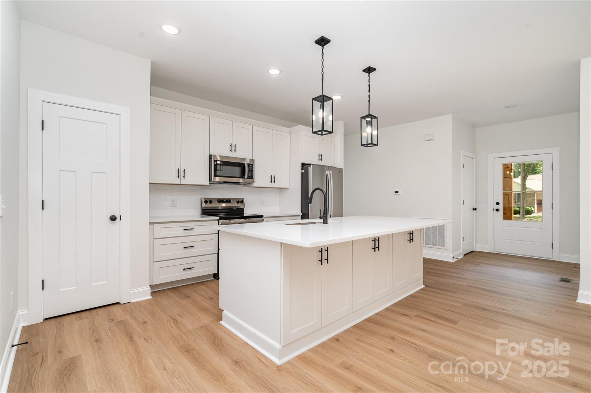 614 Breckenridge Road, Unit 17 Kannapolis, NC 28083 - Photo 10 of 22 Gallery Image 10