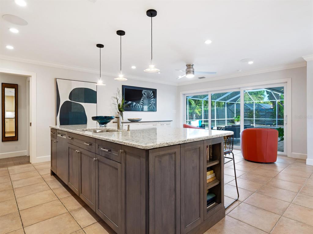 606 Owl Way Sarasota, FL 34236 - Photo 18 of 47