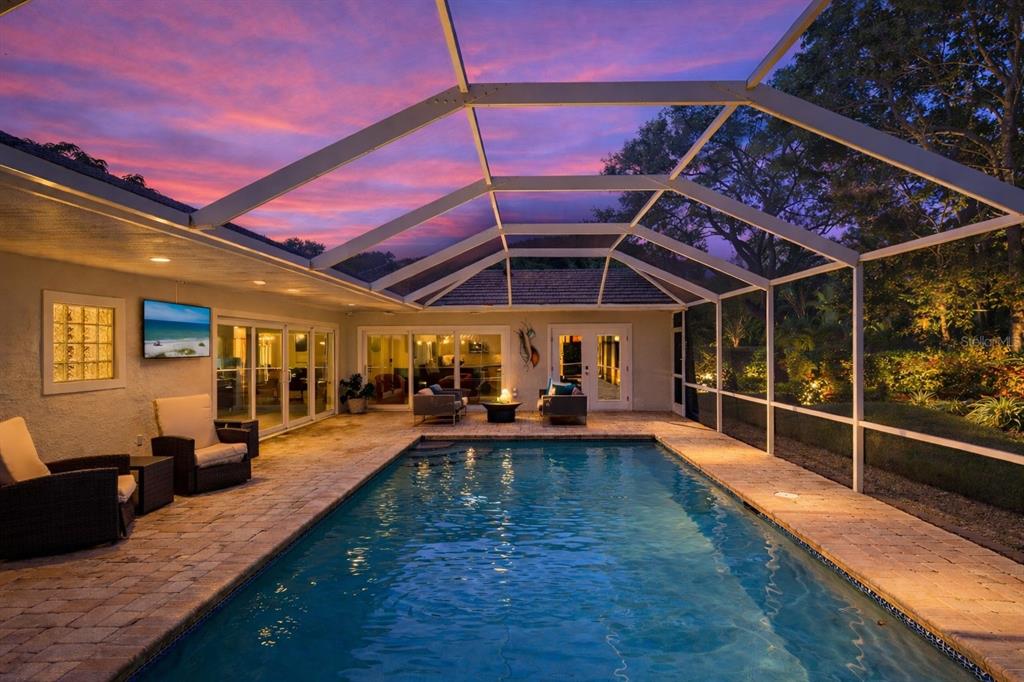 606 Owl Way Sarasota, FL 34236 - Photo 2 of 47