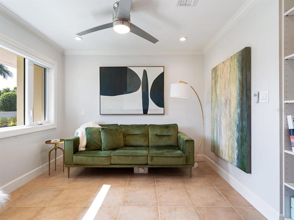 606 Owl Way Sarasota, FL 34236 - Photo 24 of 47