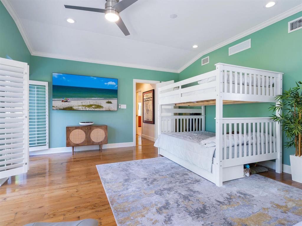 606 Owl Way Sarasota, FL 34236 - Photo 29 of 47