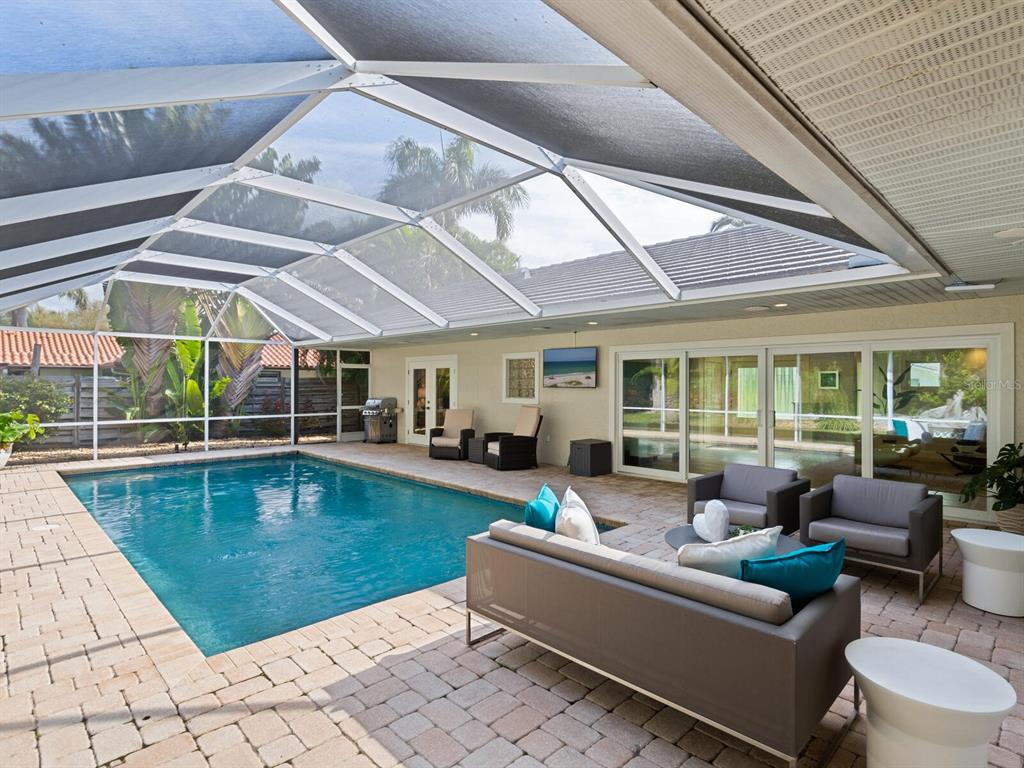 606 Owl Way Sarasota, FL 34236 - Photo 33 of 47