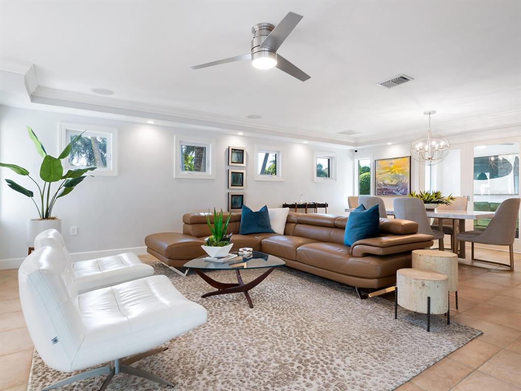 606 Owl Way Sarasota, FL 34236 - Photo 7 of 47