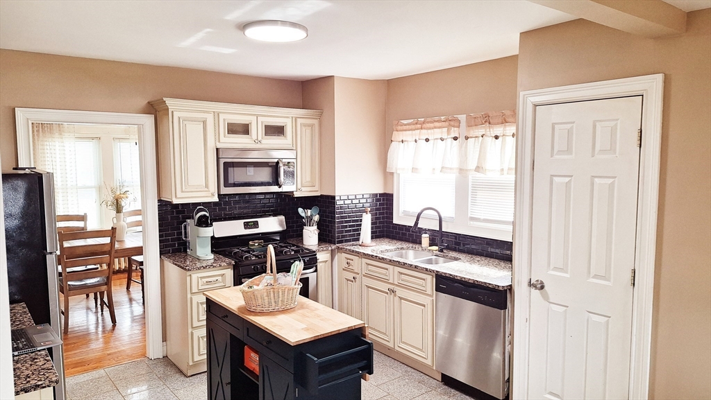 100 Belvidere Street Springfield, MA 01108 - Photo 7 of 16