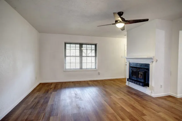 $339,000 | 1037 Wilkes Circle, Smithville, TX 78957