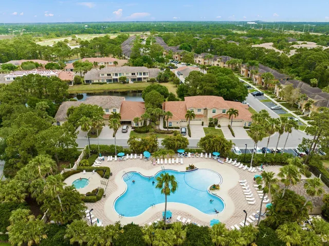 $245,000 | 8233 Mulligan Circle, Unit 3511, Port St. Lucie, FL 34986