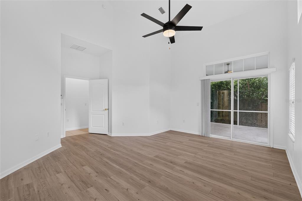 914 Southwest 83rd Terrace Gainesville, FL 32607 - Photo 5 of 42