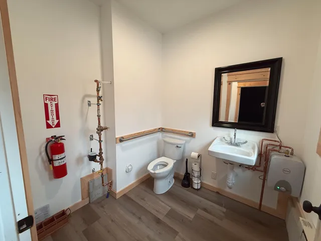 $195,000 | 9 Hutchins Street, Auburn, ME 04210