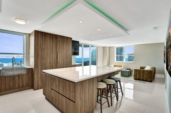 $7,500 | 90 Alton Road, Unit 2701, Miami Beach, FL 33139