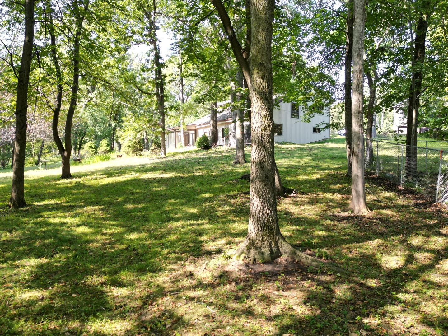 1607 Woodside Circle Freeport, IL 61032 - Photo 2 of 36