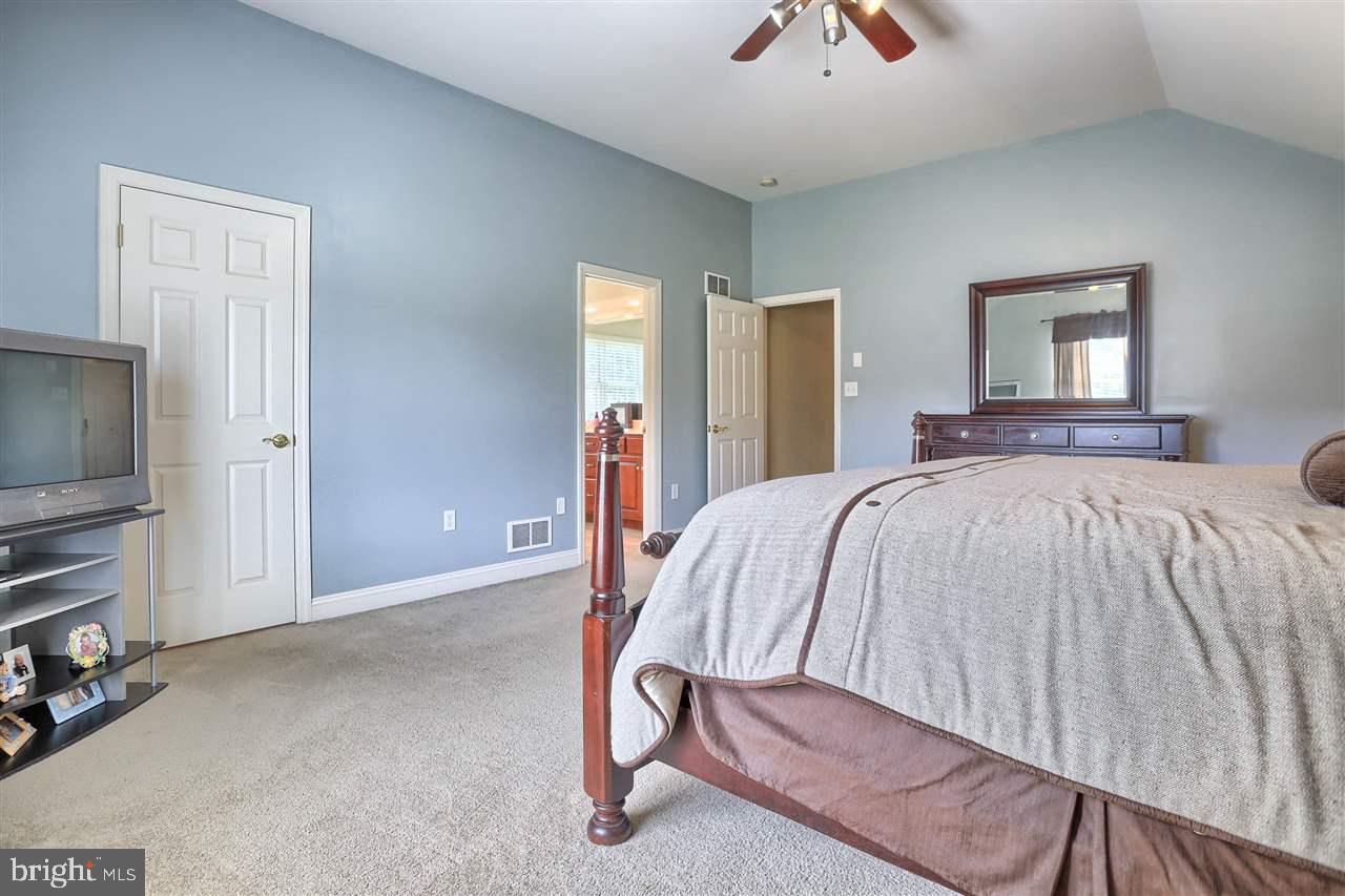 594 Campbell Road York, PA 17402 - Photo 26 of 36 Gallery Image 26