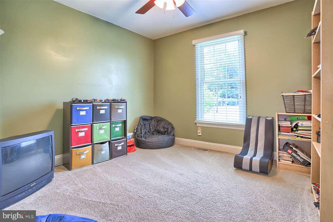 594 Campbell Road York, PA 17402 - Photo 28 of 36 Gallery Image 28