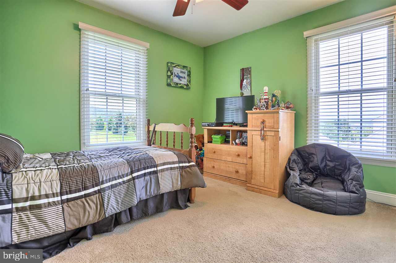 594 Campbell Road York, PA 17402 - Photo 31 of 36 Gallery Image 31