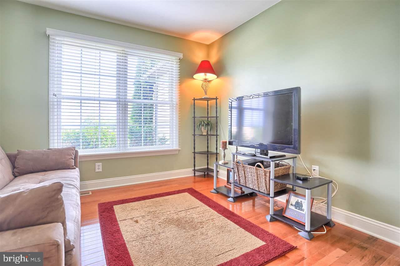 594 Campbell Road York, PA 17402 - Photo 6 of 36 Gallery Image 6